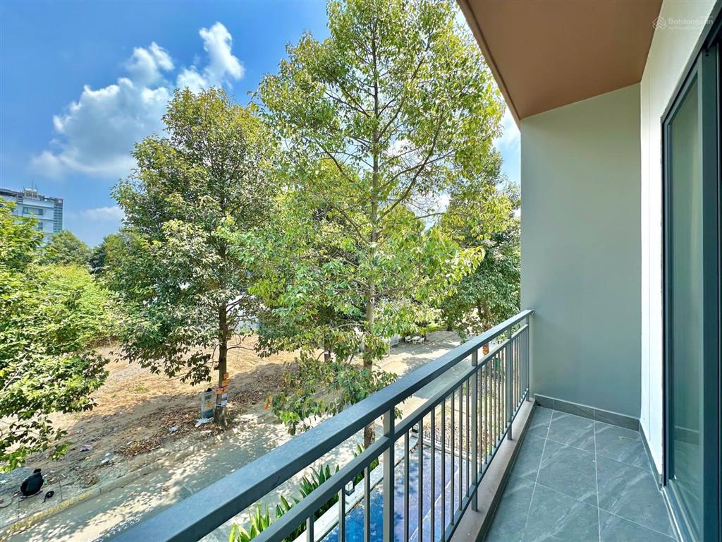 Cho thuê studio cực xinh  full nội thất  ban công thoáng  gần ubnd