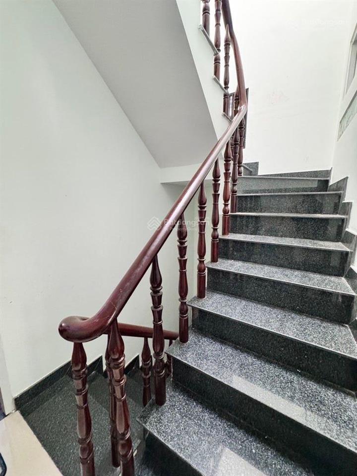 Vip sát trường sa  41m2, 4 tầng, 5pn, phạm văn hai  phường 3  tân bình