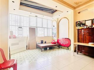 Nhỉnh 9tỷ cách mạng tháng tám, công trường dân chủ quận 10 60m2 (5x12)m, 3 tầng btct, 4pn