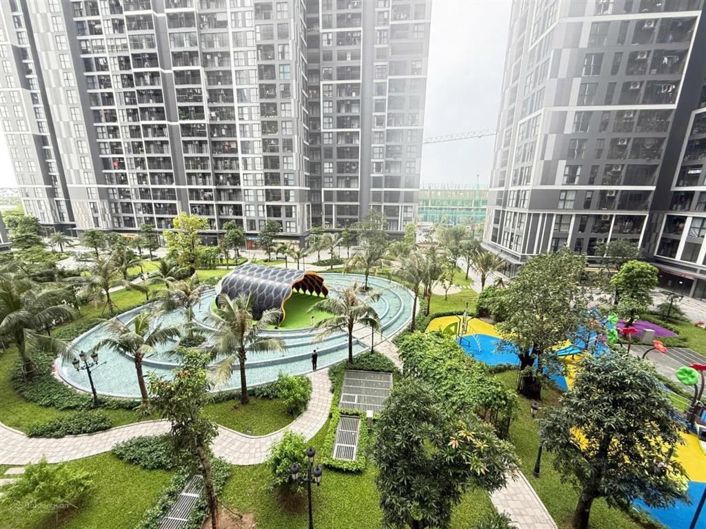 Hot! 2n2w hướng tây nam tầng trung thoáng, giá rẻ 3,63 tỷ khu the london  vinhomes ocean park
