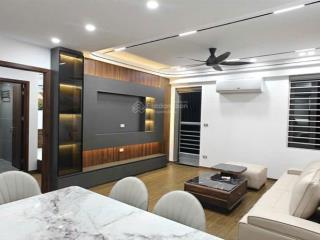 Bán căn mễ trì hạ. dt 100m gồm 3pn, 2wc.