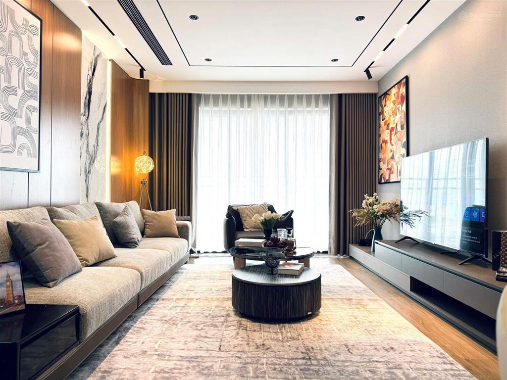 Chính chủ gửi bán chcc 130m2  3n2w the light, tố hữu. full nội thất. giá 9,9 tỷ.  0961 270 ***