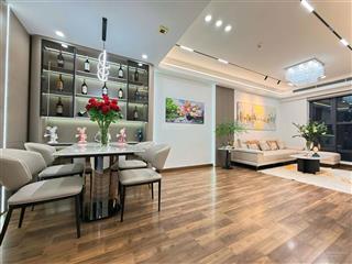 Bán căn góc 125m2 3pn + 1đn + 2wc the golden palm tầng trung, full nội thất cao cấp,có slot oto.
