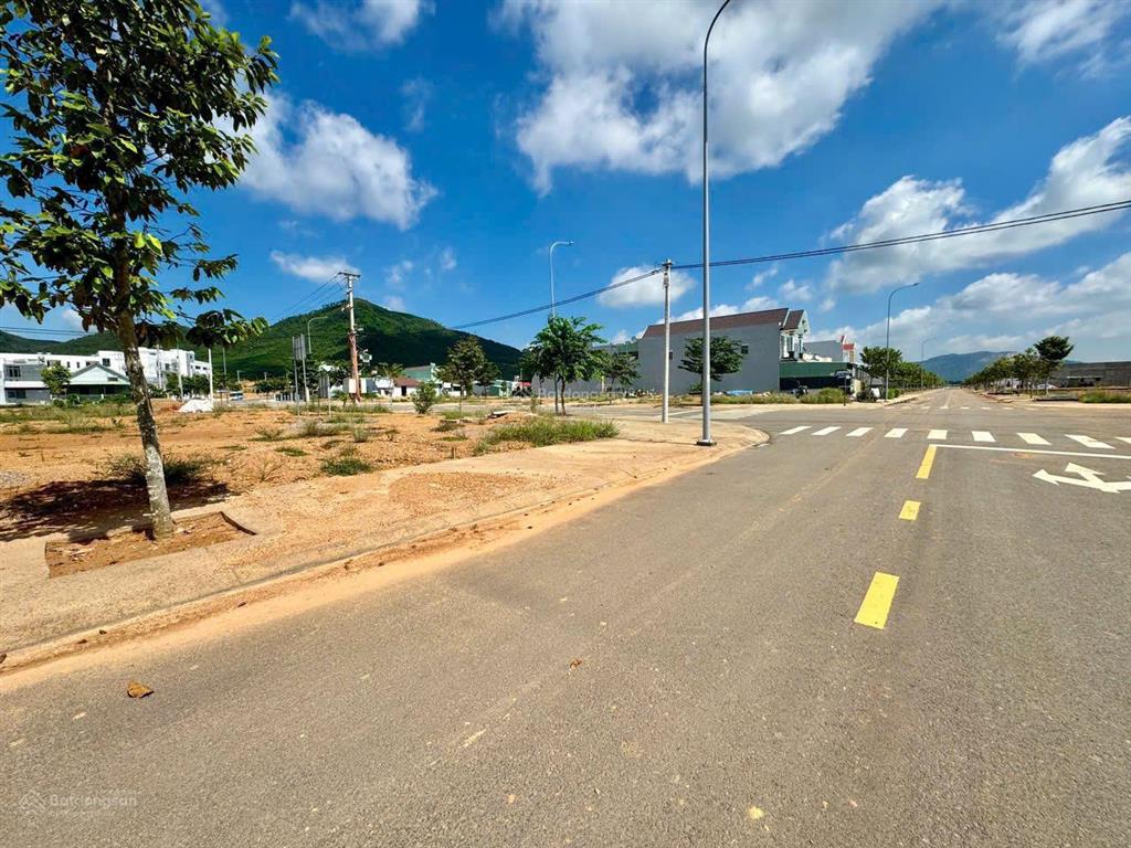 Bán đất sổ sẵn trong khu công nghiệp vsip bình định