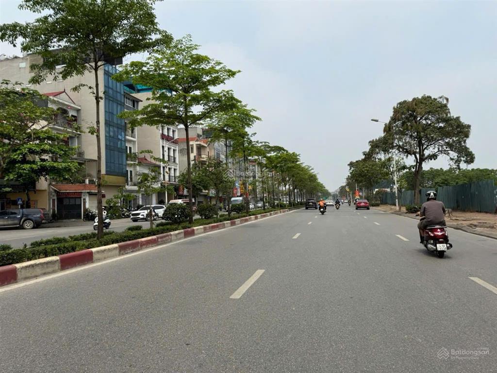 Cần bán nhà mặt phố cổ linh long biên hà nội