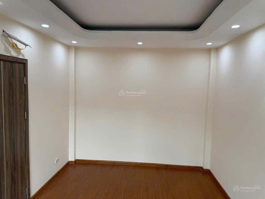 Cần bán nhà cự khối long biên hà nội