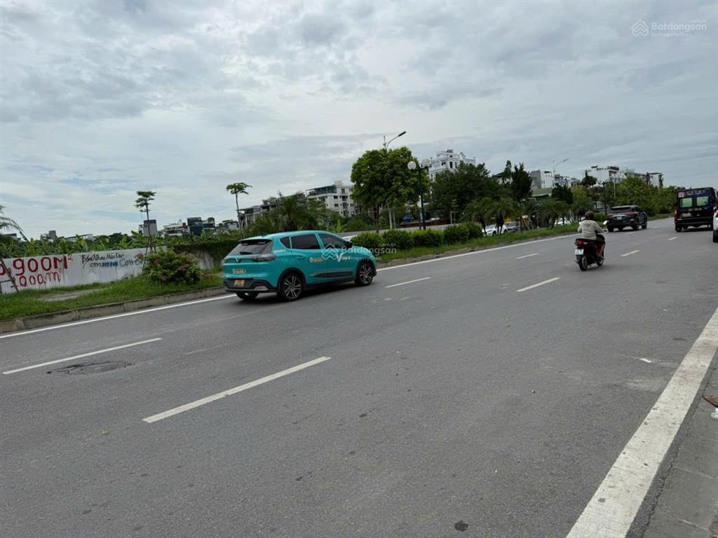 Cần bán nhà bồ đề long biên hà nội