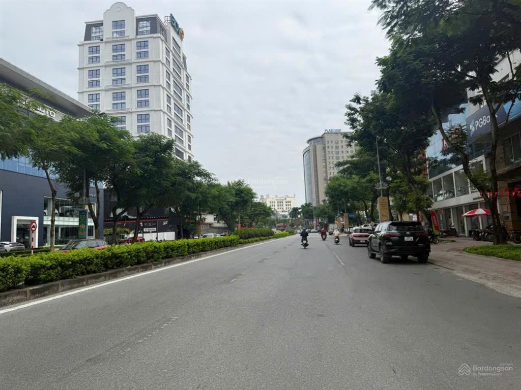 Cần bán nhà mặt phố nguyễn văn cừ long biên hà nội.