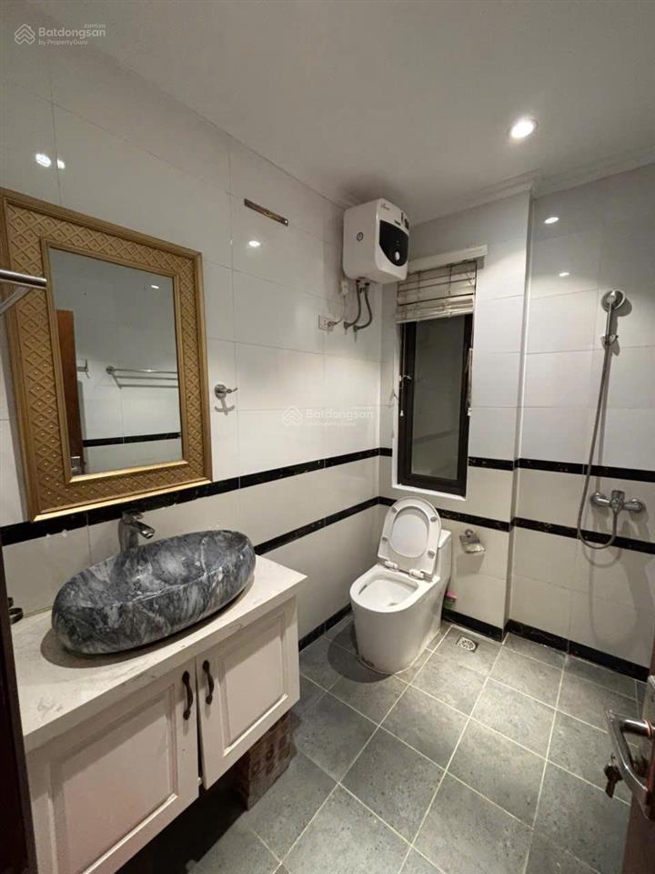 Cần bán nhà cổ linh long biên hà nội.