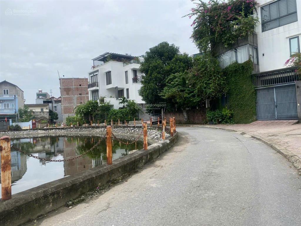 Cần bán đất cự khối long biên hà nội view hồ công viên.