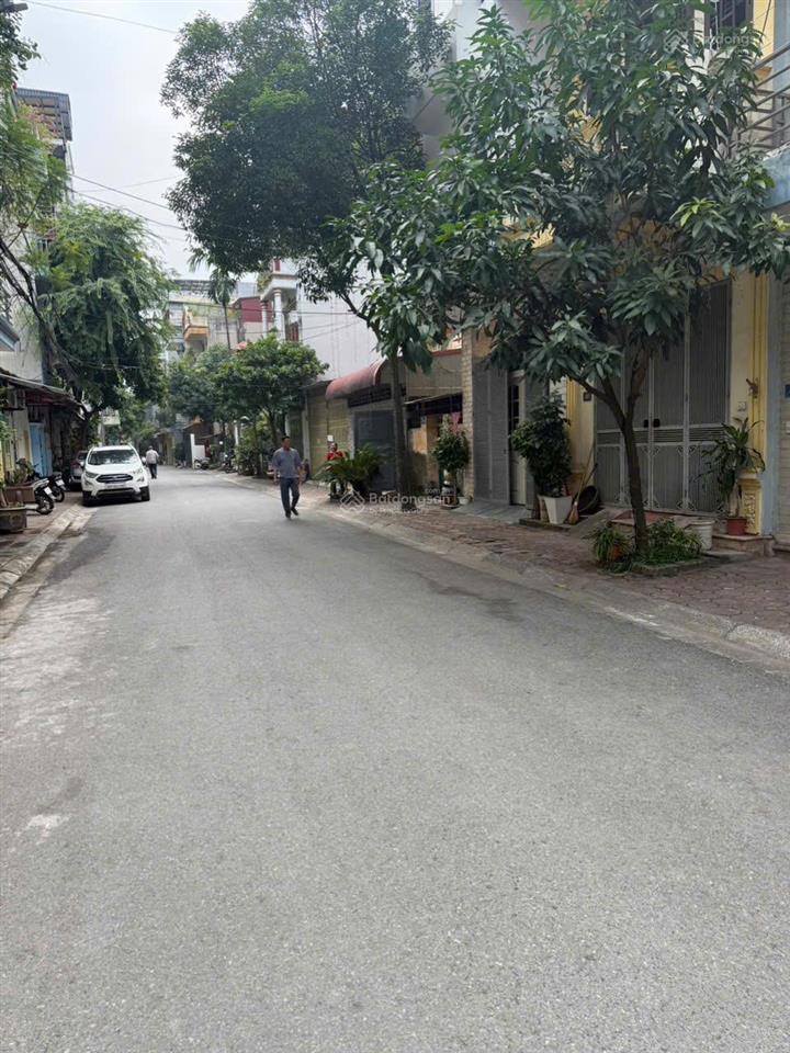 Cần bán nhà phúc đồng long biên hà nội.