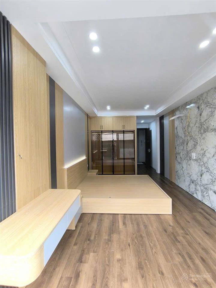 Cần bán nhà sài đồng long biên hà nội.