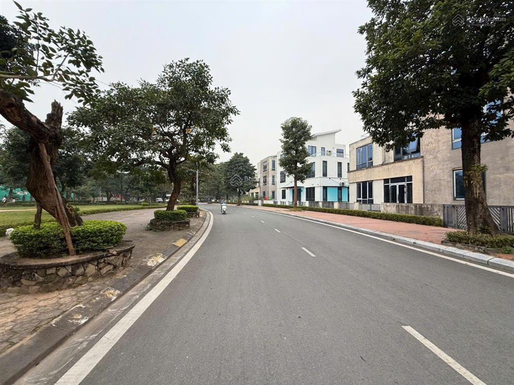 Cần bán biệt thự đặng xá gia lâm, hà nội