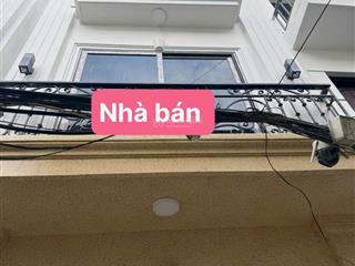 Cần bán nhà cổ linh long biên hà nội.