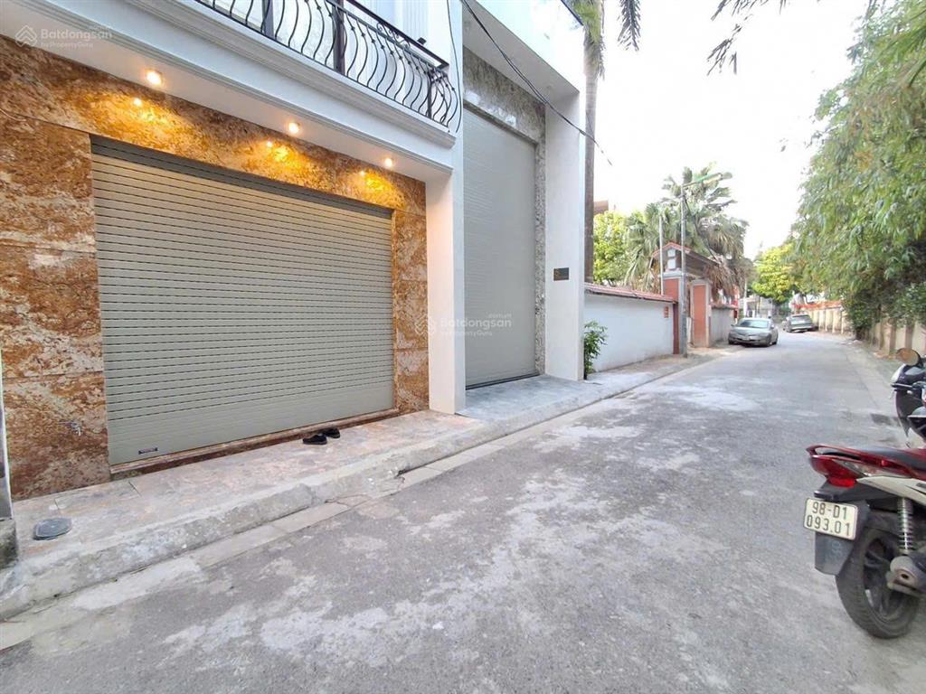 Cần bán nhà giang biên long biên hà nội.