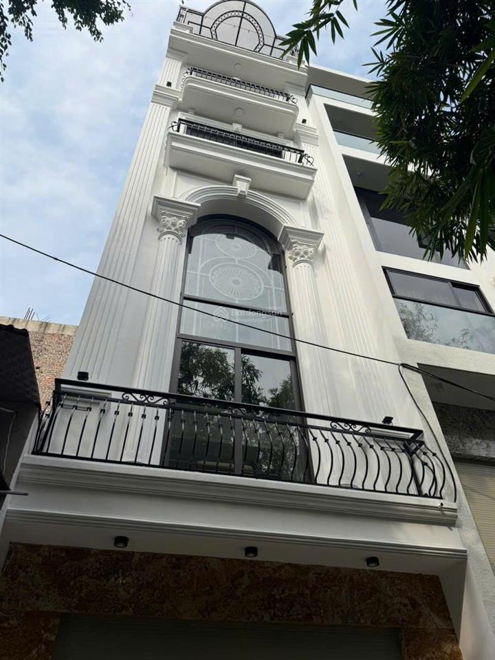 Cần bán nhà giang biên long biên hà nội.