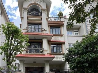 Bán biệt thự cao cấp giá tốt nhất kdc himlam quận 7 giá 52 tỷ nhà full nt, có tm  0931 353 ***