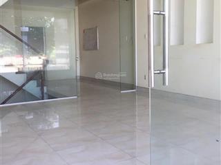 Cho thuê nguyên căn nhà mt p.tân hưng q7 5.1 x20m2 có tm, 8 phòng lv giá 65tr  0931 353 ***
