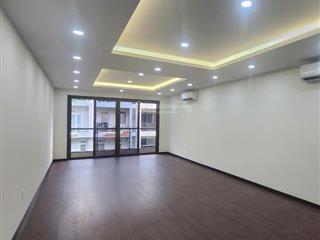 Cho thuê nhà đẹp mới xây có thang máy, cao cấp him lam tân hưng giá 55 triệu  0931 353 ***