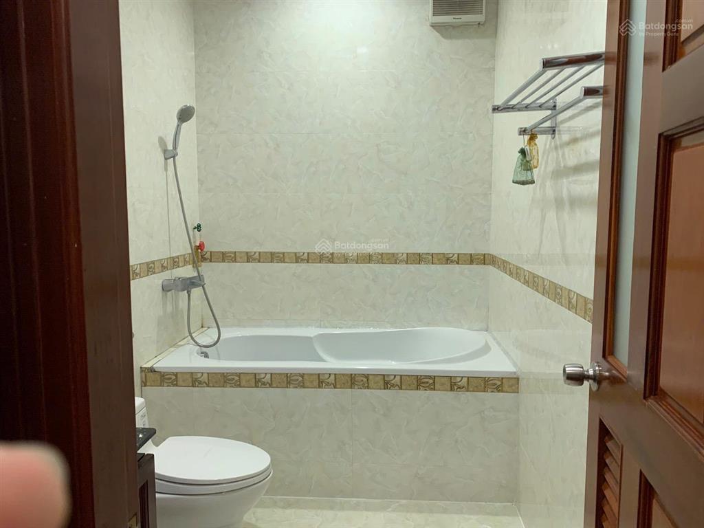 Cho thuê rẻ 55tr/th nhà nguyên căn có thang máy dt 5.1x20m rẻ nhất khu himlam  0931 353 ***