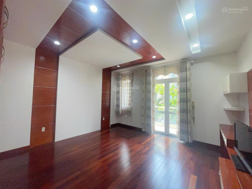 Cho thuê rẻ 55tr/th nhà nguyên căn có thang máy dt 5.1x20m rẻ nhất khu himlam  0931 353 ***
