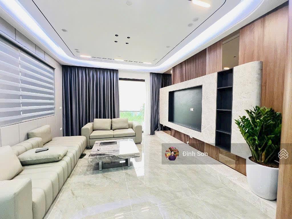 Bán gấp[giảm 1 tỷ]hồng tiến 65m13.88 tỷ7 tầng oto thang máy