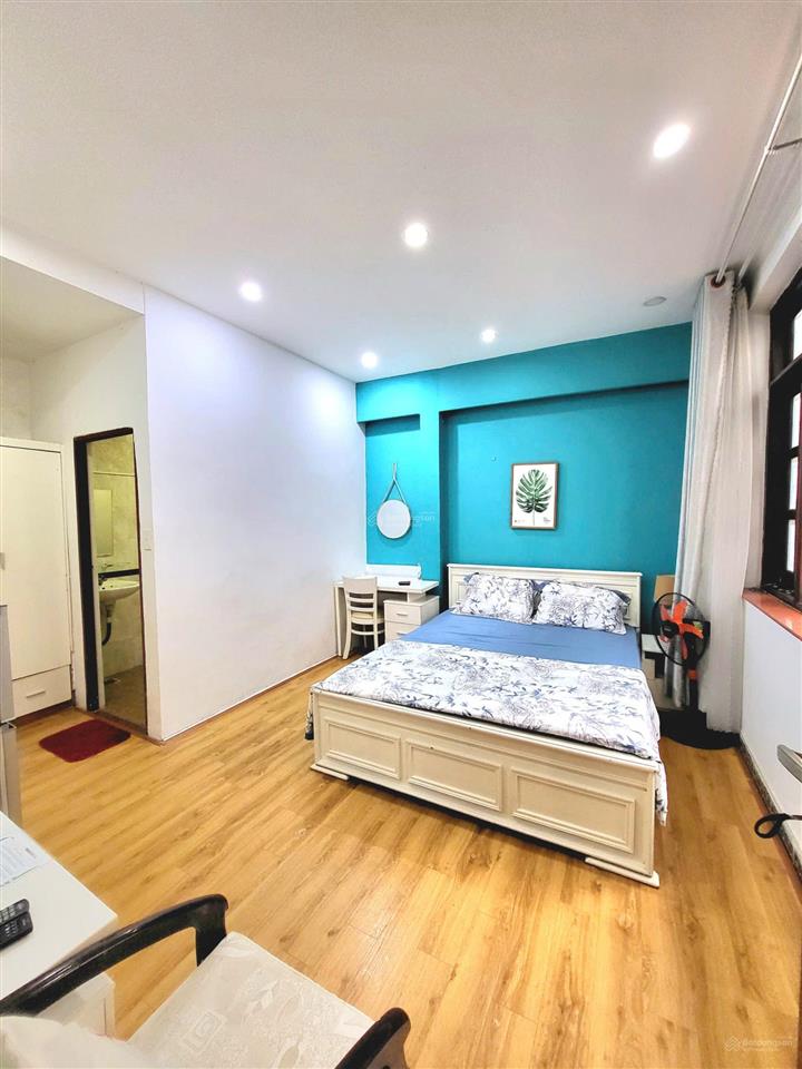 Phòng cho thuê ngay cầu ba son gần đường lê thánh tôn q1 giá rẻ