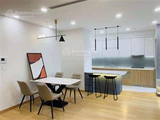Chính chủ bán gấp căn hộ 2pn, 66m2, nhìn trọn bể bơi g2 tại dự án vinhomes green bay