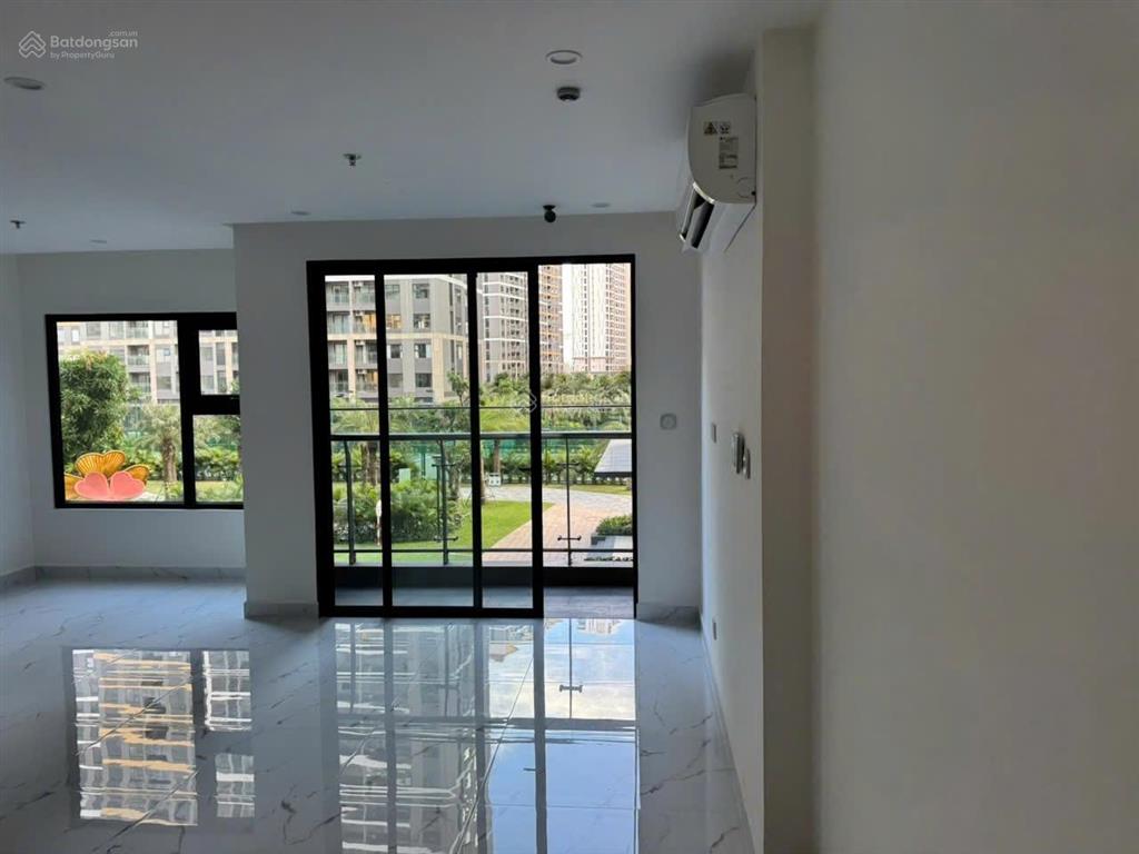 Gấp tòa bs8 loại 3pn góc, giá 4,12 tỷ  tặng thêm nội thất 300tr, tại beverly solari đóng giãn