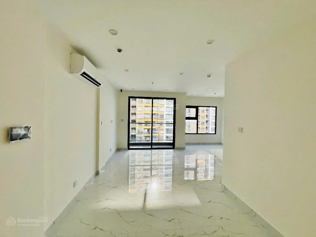 Tòa bs7, bán 2pn+ góc tầng cao view nội khu giá 3,441 tỷ thêm nội thất 150tr tại beverly solari