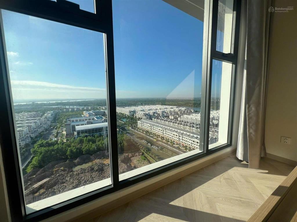 Căn góc 2pn, tòa d  lumiere boulevard  giá chỉ 4,76 tỷ all in, tặng nội thất 250tr, view nội khu