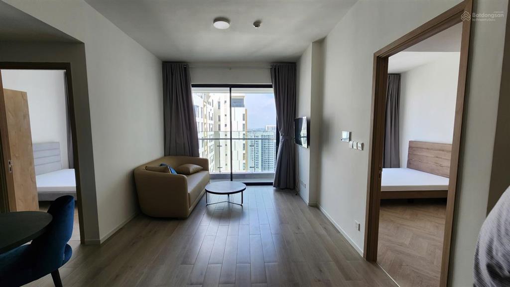 1 căn 2pn nội khu hồ bơi tháp d  full nội thất, masteri centre point giá 4,87 tỷ al in, tầng trung