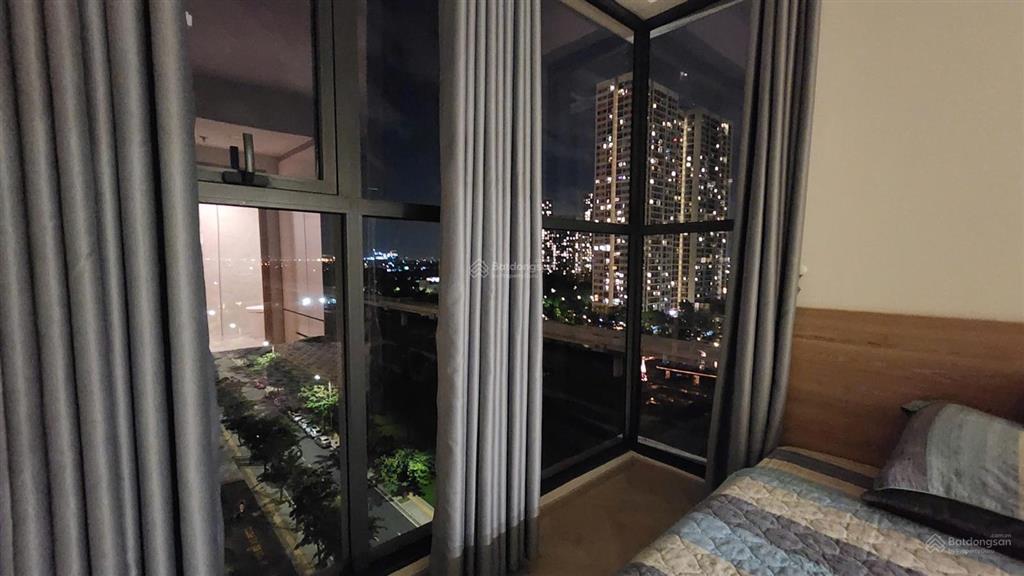 Cho thuê căn góc 2pn  full cao cấp tại lumiere boulevard  giá 12tr/tháng, miễn phí quản lý