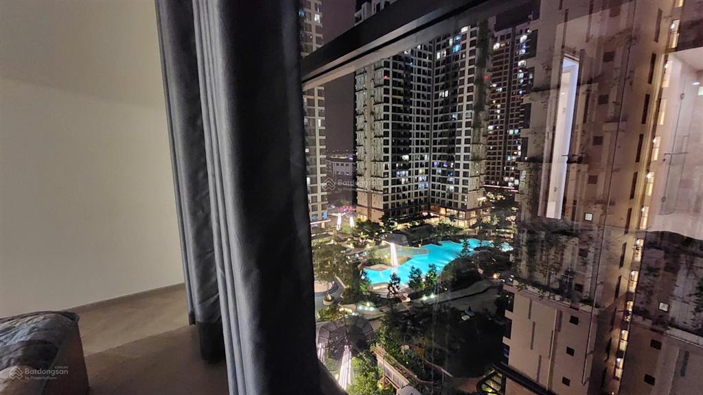 Cho thuê căn góc 2pn  full cao cấp tại lumiere boulevard  giá 12tr/tháng, miễn phí quản lý