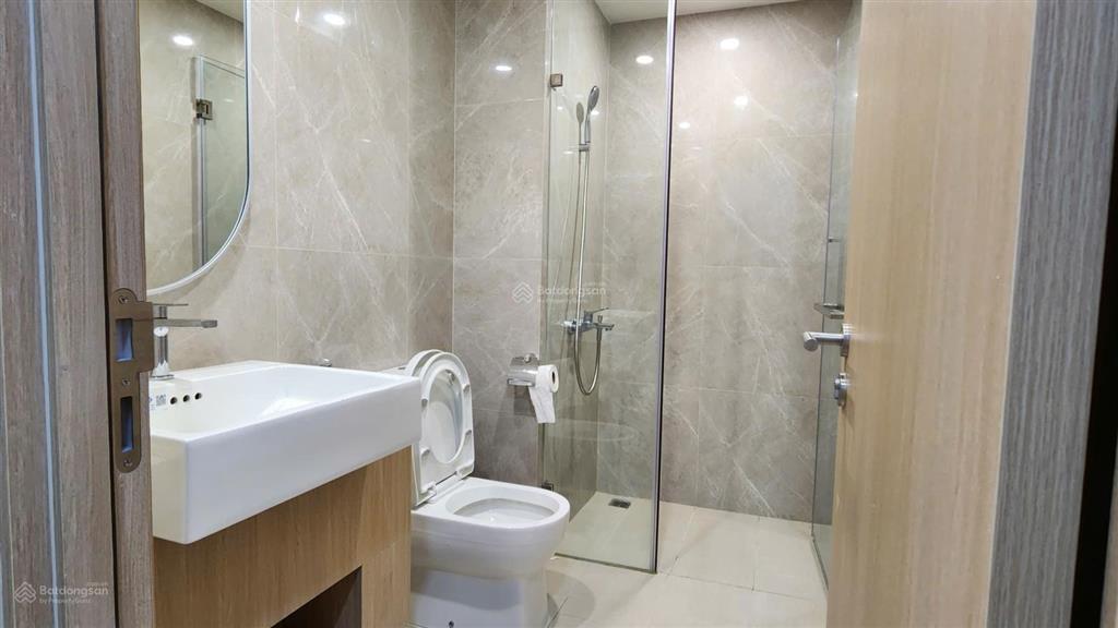 Cho thuê căn góc 2pn  full cao cấp tại lumiere boulevard  giá 12tr/tháng, miễn phí quản lý