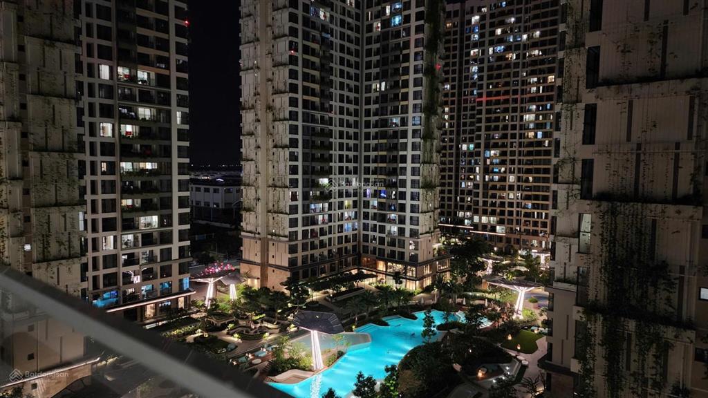 Cho thuê căn góc 2pn  full cao cấp tại lumiere boulevard  giá 12tr/tháng, miễn phí quản lý