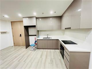 Bán nhanh căn 2pn  tháp d  căn góc  masteri chỉ 4,7 tỷ view nội khu, khu compound  cạnh vincom