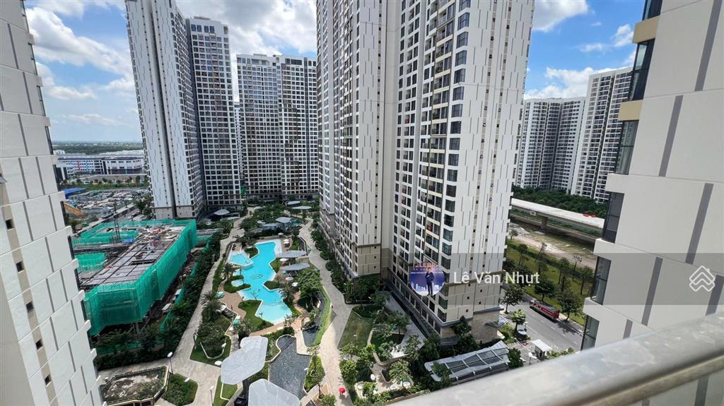 1 căn 2pn nội khu thể thao tháp a full nội thất, masteri centre point giá 4,86 tỷ al in tầng trung