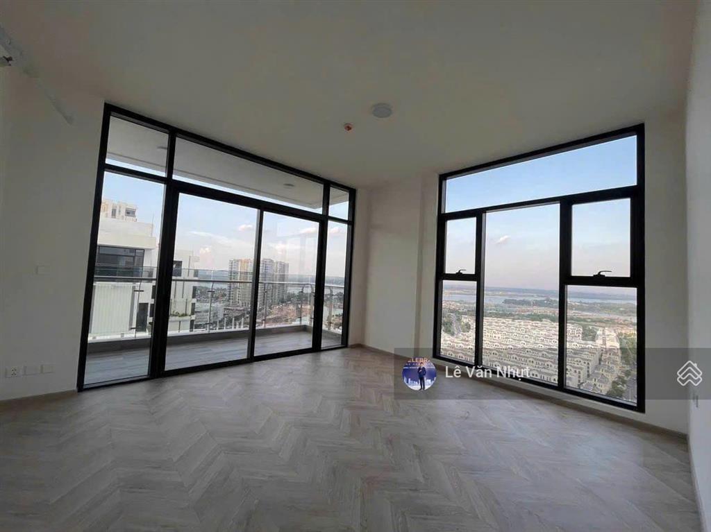 Căn 1pn  đóng giãn 2 năm view hồ bơi tháp b2 khu masteri park place the global city chỉ 6,8 tỷ