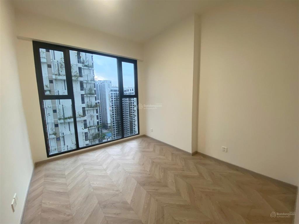 Căn góc view hồ bơi  2pn, tòa c  lumiere boulevard  giá chỉ 4,55 tỷ all in nhà mới