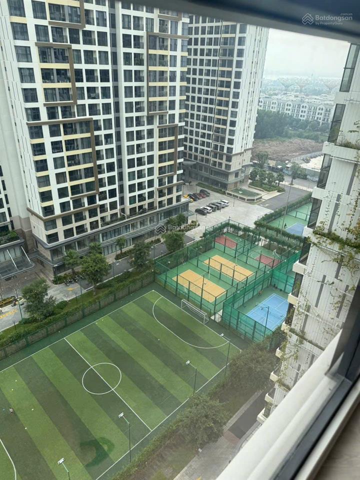 Tòa e  tầng cao còn 1 căn 3pn góc  chỉ 6,54 tỷ 97,47m2  tầng trung view thoáng lumiere boulevard