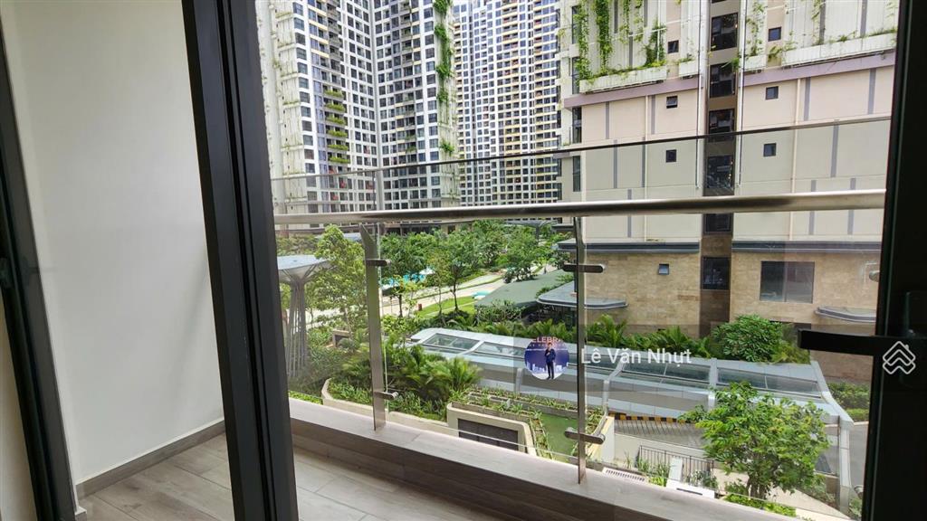 Căn d1.03 căn 2pn góc  view nội khu hồ bơi tòa d  lumiere boulevard & giỏ căn đẹp view công viên