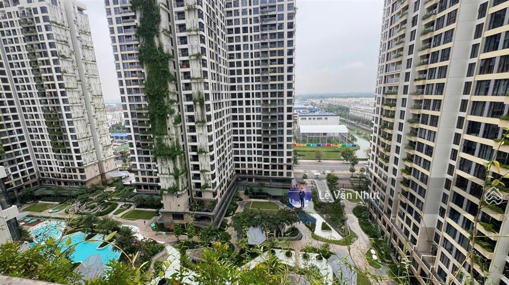 Tháp e  căn 3pn nhà mới view hồ bơi  lumiere boulevard, chỉ 6,85 tỷ bao hết  căn đông nam, hiếm