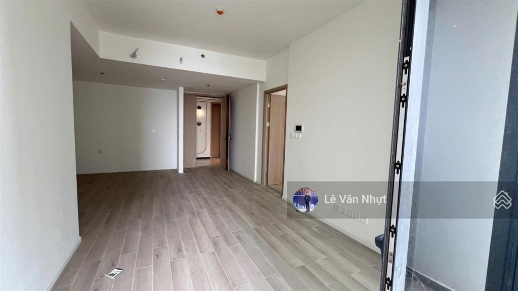 Tháp e  căn 3pn nhà mới view hồ bơi  lumiere boulevard, chỉ 6,85 tỷ bao hết  căn đông nam, hiếm