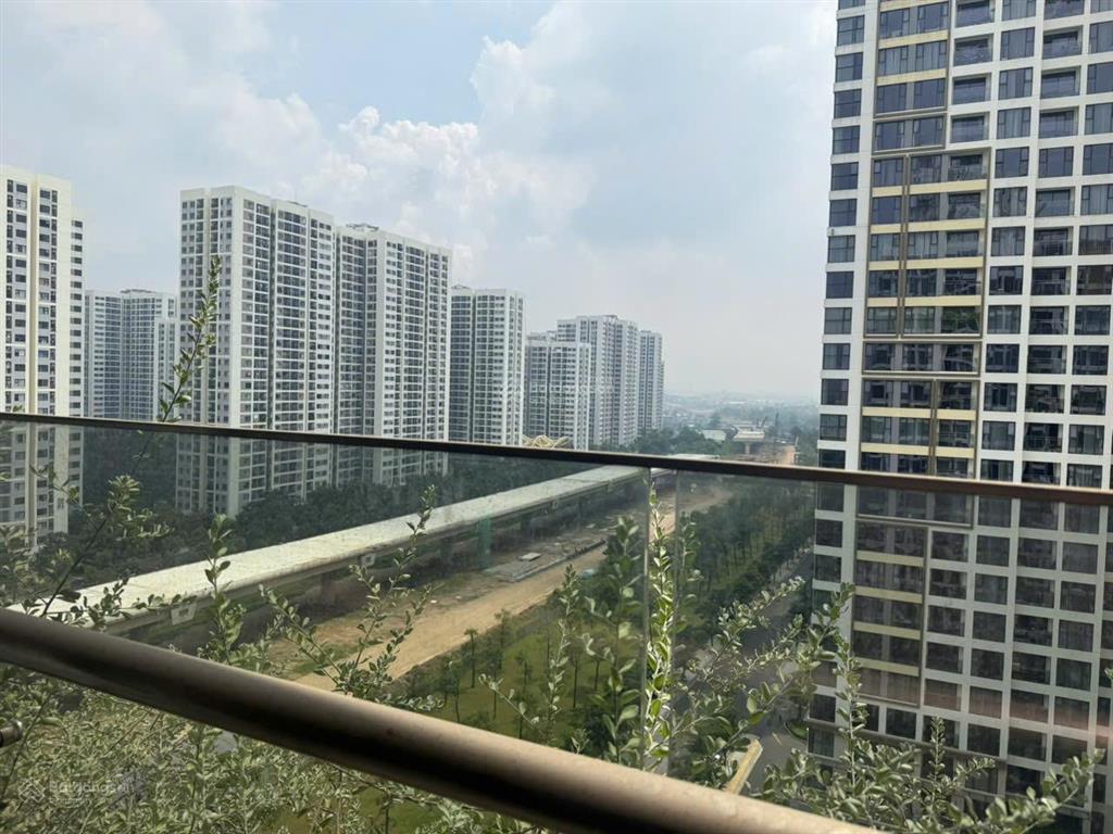 Tầng cao 3pn lumiere boulevard, chỉ 7,3 tỷ bao hết, hướng đông bắc  tòa a  view thoáng