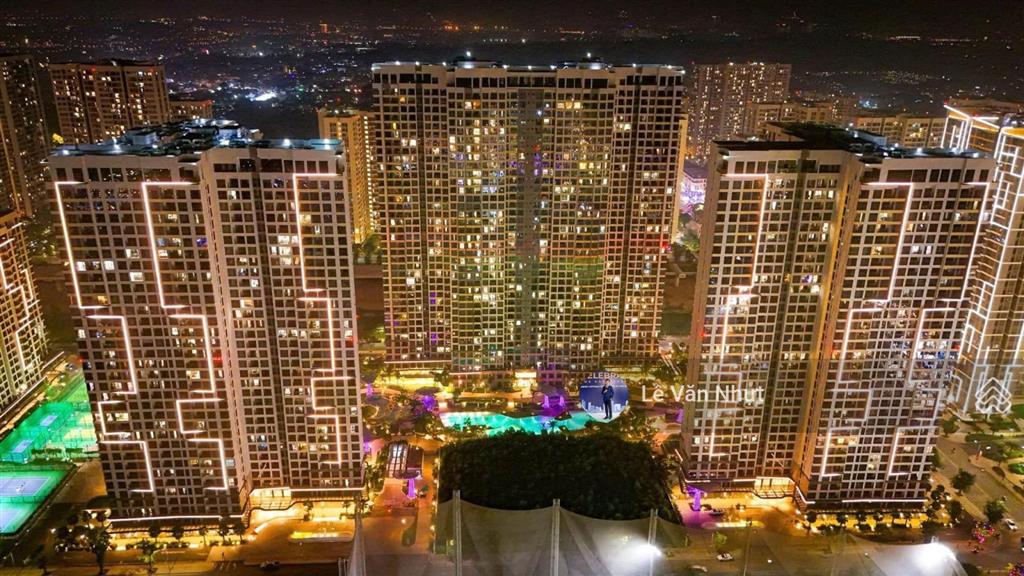 Masteri centre point giá 4,88 tỷ, tầng trung tặng full nội thất liền kề vincom, căn 2pn tòa d