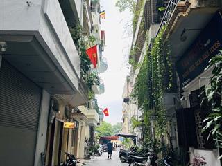 Cực phẩm hoàn kiếm  quá hiếm  2 thoáng  xây ở  văn phòng  cách mặt phố 10m