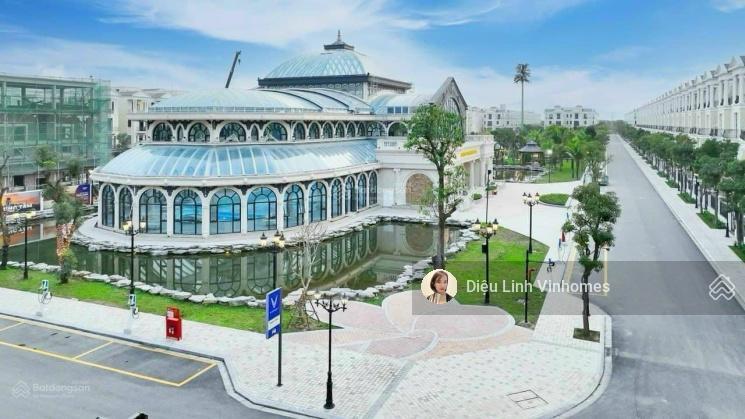 Chính chủ cần bán biệt thự view sông đd8 180m2 giá 30 tỷ