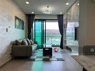 Cho thuê căn hộ góc 2 phòng ngủ view đông nam mát mẻ quanh năm full nội thất ở ngay, lầu cao đẹp