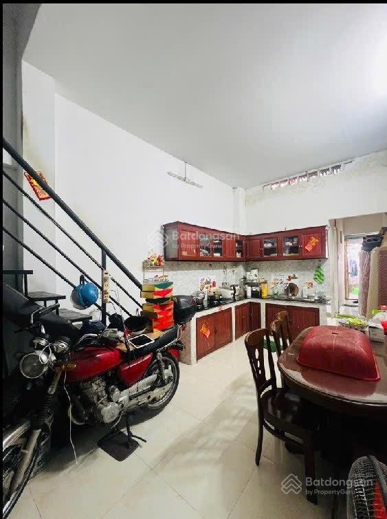 Bán nhà nở hậu 80m2 tại âu cơ giá chỉ hơn 6 tỷ